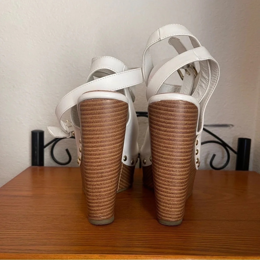 Woman's White Just Fab Sarahh Platform Wedge Shoes size 8.5